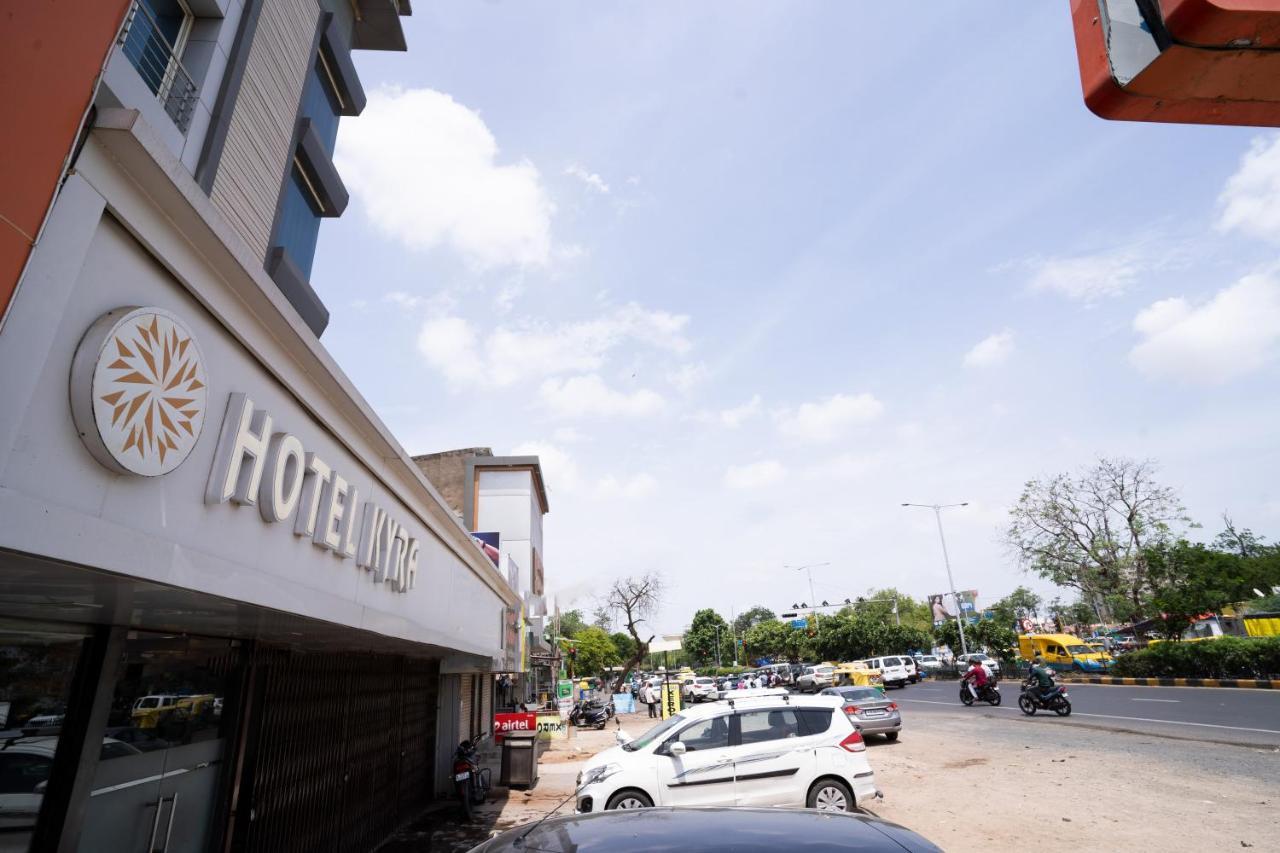 Hotel Kyra Airport Ahmedabad Exterior foto